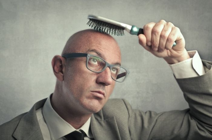 Стало відомо, хто винен у чоловічому облисінні