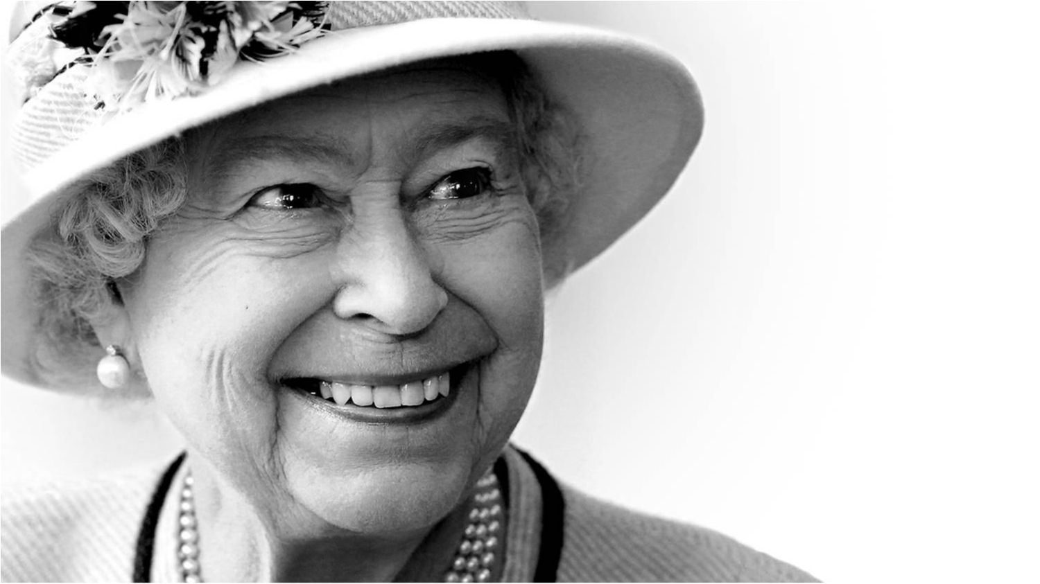 Вишукана елегантність: як виглядає гардероб королеви Єлизавети II