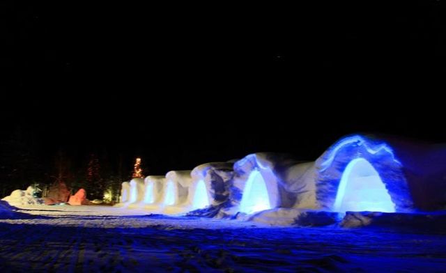 Названо найбільш незвичайні місця проживання туристів - фото 139430