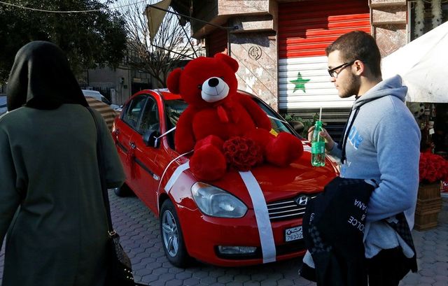 Як відзначають День Валентина у мусульманських країнах - фото 142640