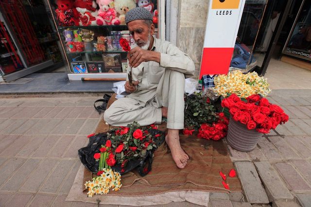 Як відзначають День Валентина у мусульманських країнах - фото 142638