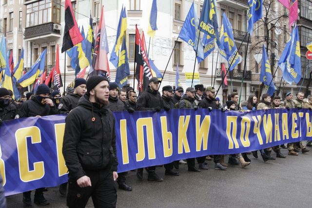 Як проходив Марш національної гідності в Києві: фоторепортаж - фото 145275