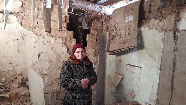 Волонтер показав жахливі наслідки нового обстрілу Авдіївки - фото 143281