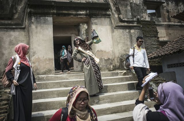 Як виглядають мусульманські конкурси краси: ефектні фото - фото 145784