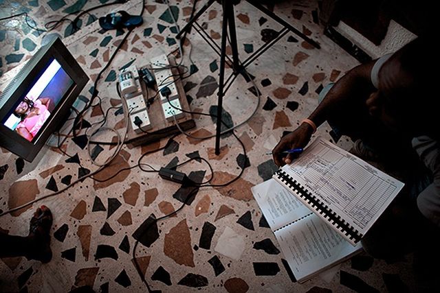 Як виглядає кіноіндустрія Нігерії із середини: вражаючі фото - фото 146911