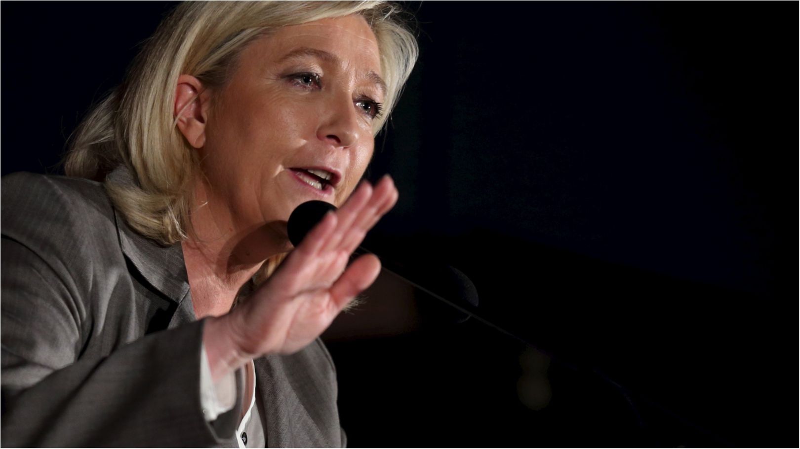 Ле Пен відмовилася платити ЄС 300 тис. євро