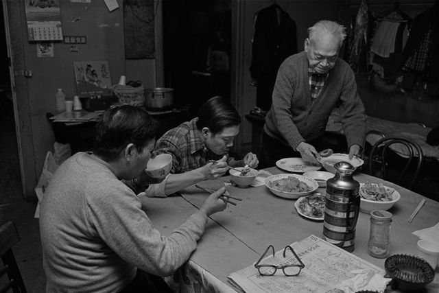 Як виглядав Китайський квартал Нью-Йорка у 80-х: вражаючі фото - фото 146789