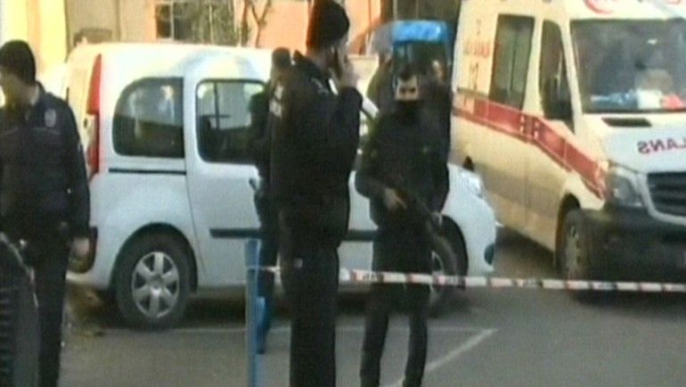 У Стамбулі озброєний пацієнт захопив у заручники лікарів