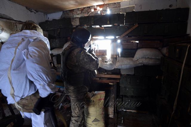 "Чорна бригада": як українські бійці тримають оборону під Авдіївкою - фото 142899