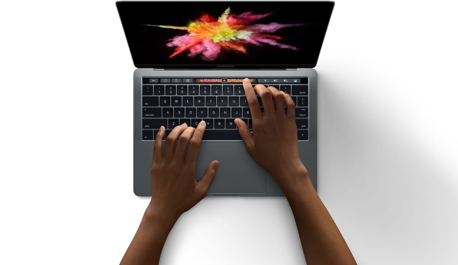 Користувачі MacBook Pro скаржаться на клавіатуру