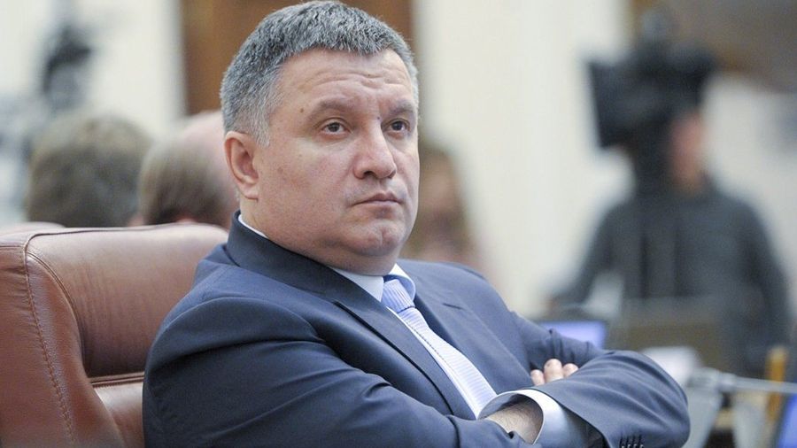 Блокада Донбасу: Аваков хоче йти напролом