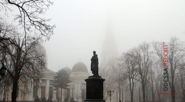 Одесу огорнув густий туман: з'явилися фото - фото 139015