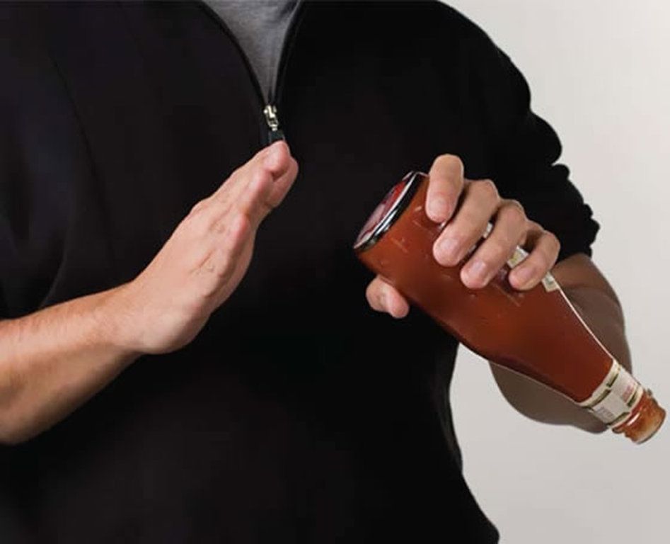 "Просто постукай по дну": знайдено рішення проблеми кетчупа