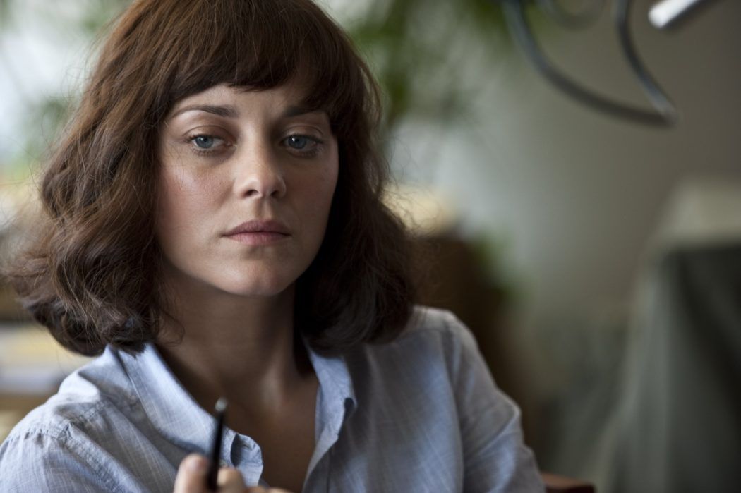 Маріон Котіяр вразила шанувальників накачаними губами