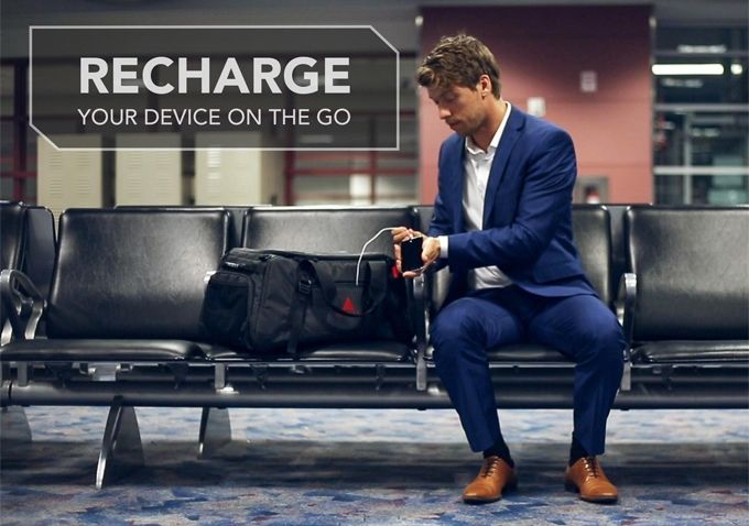 У Каліфорнії створили сумку, яка позбувається бактерій