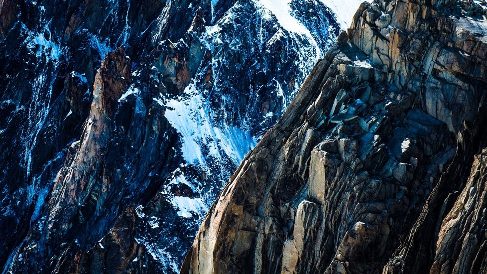 Сувора краса кристалічного масиву в Альпах: вражаючі фото