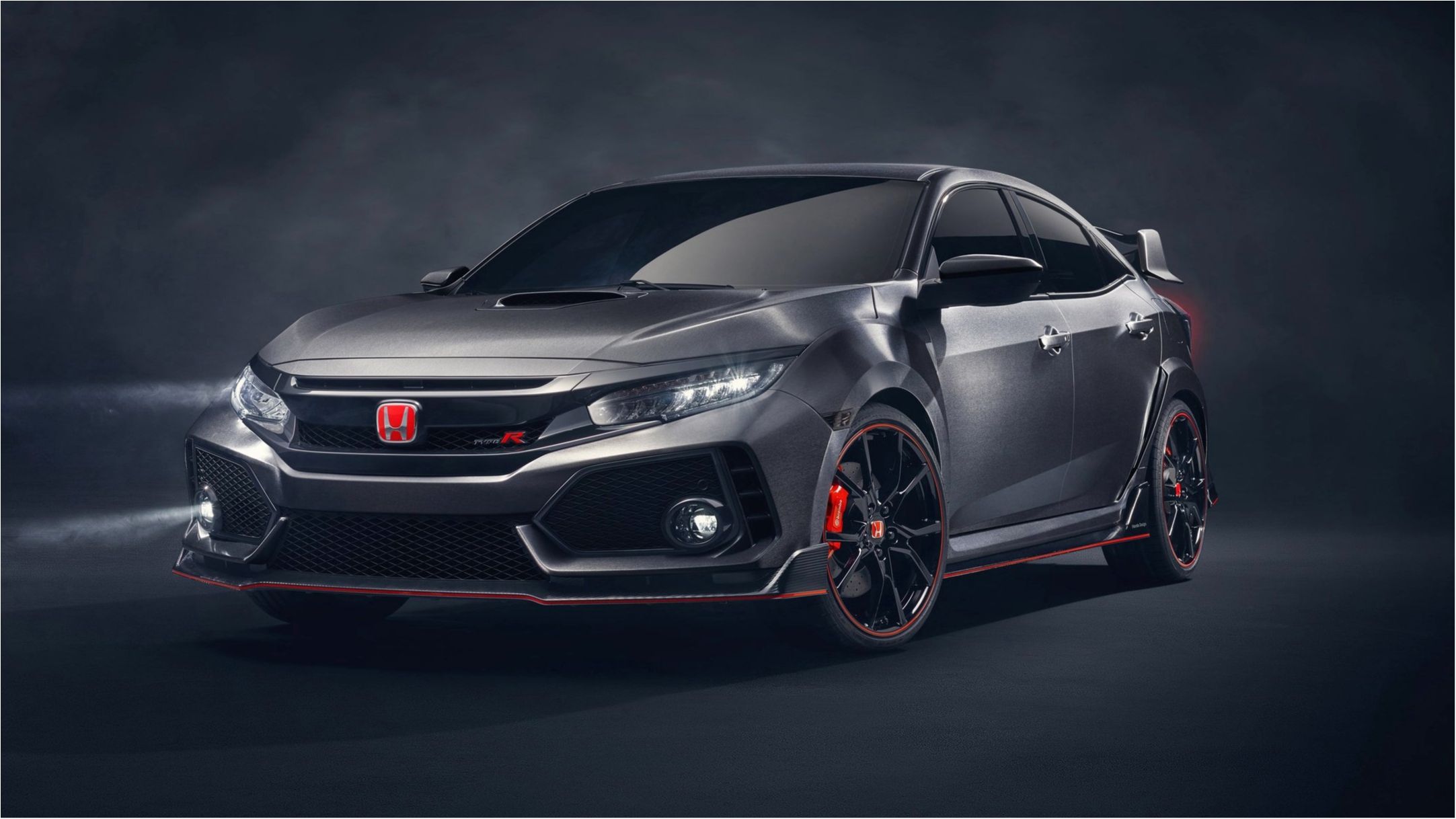 Honda опублікувала відео нового "зарядженого" Civic Type R