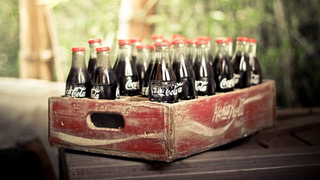 Еволюція Coca-Cola та гарячі клавіші для офісних працівників: 15 березня в трьох фото - фото 152202