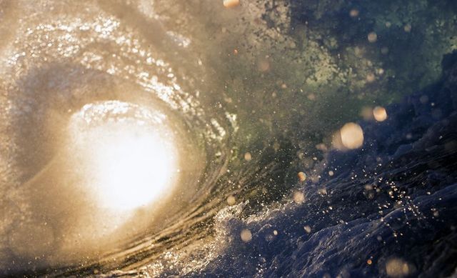 На гребені хвилі: неймовірні фото морської стихії - фото 155299