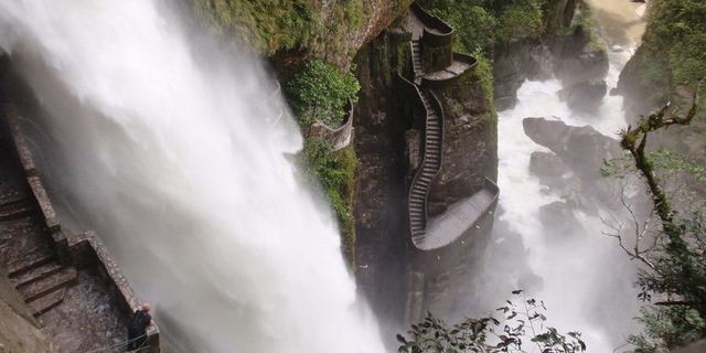 Найбільш незвичайні сходи світу: вражаючі фото - фото 154742