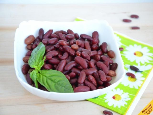 Олія без бризок і соковите м'ясо: прості поради на кухні - фото 150456