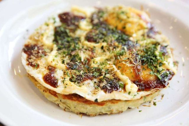 Як виглядає піца у різних куточках світу - фото 155059