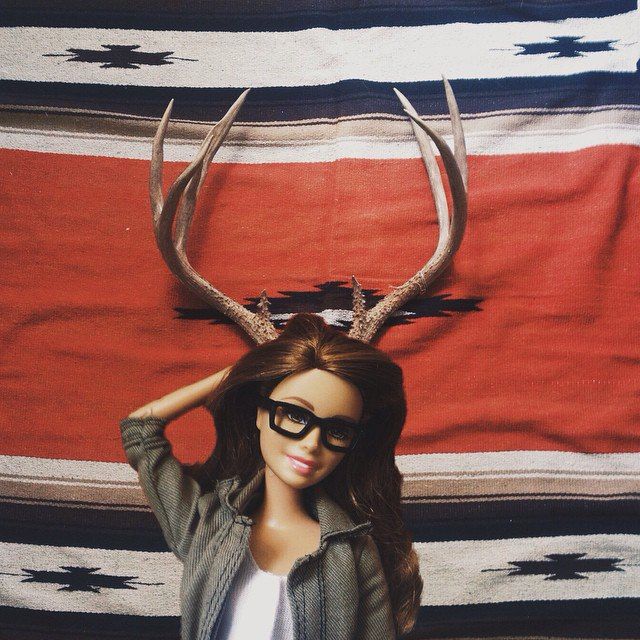 Як виглядав би Instagram ляльки Барбі, якби вона була реальною дівчиною - фото 156009