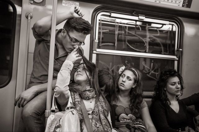 Як виглядає метро в різних країнах світу: вражаючі фото - фото 151092