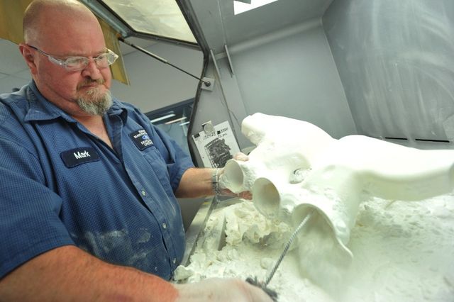 Крок у майбутнє. Ford почав друкувати авто на 3D-принтері - фото 149248