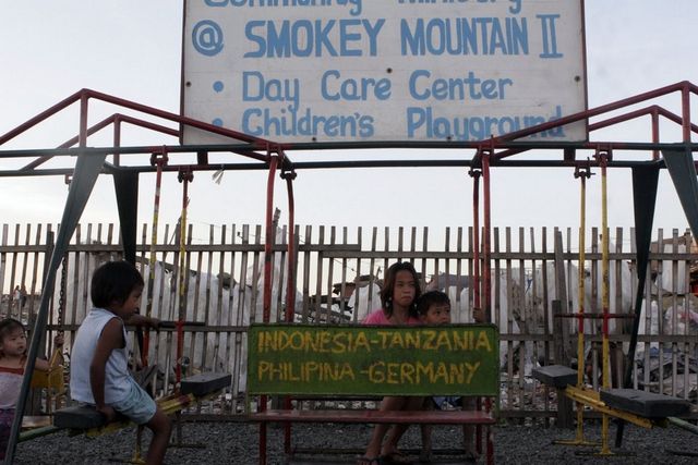 Як виглядає життя у найбільш заселеному місті світу: вражаючі фото - фото 151423