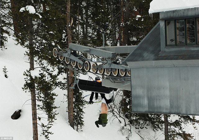 Мережу підкорив новий флешмоб про пекельну відпустку: кумедні фото - фото 149127