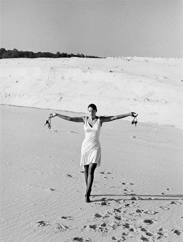 Секс-символ світу: унікальні фото Моніки Беллуччі - фото 148997