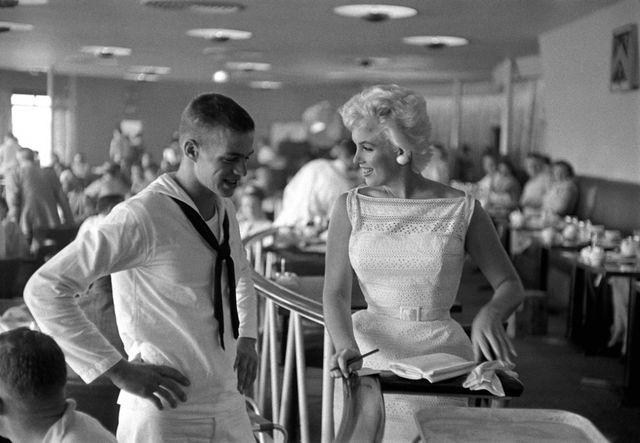 Маловідомі фотографії розкішної Мерилін Монро - фото 153549