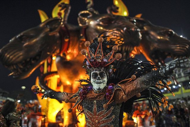 В Ріо завершився феєричний карнавал: фоторепортаж - фото 147800