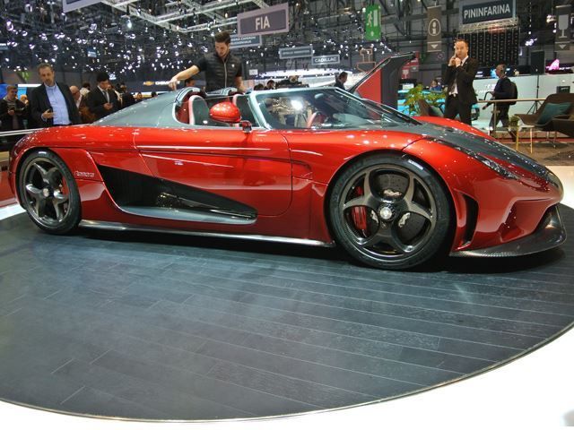 У Koenigsegg навчилися слідкувати за своїми суперкарами - фото 152122