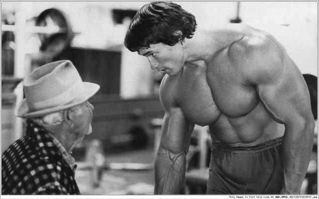 Не лінуйтеся! Методика накачки біцепсів Арнольда Шварценеггера - фото 148137