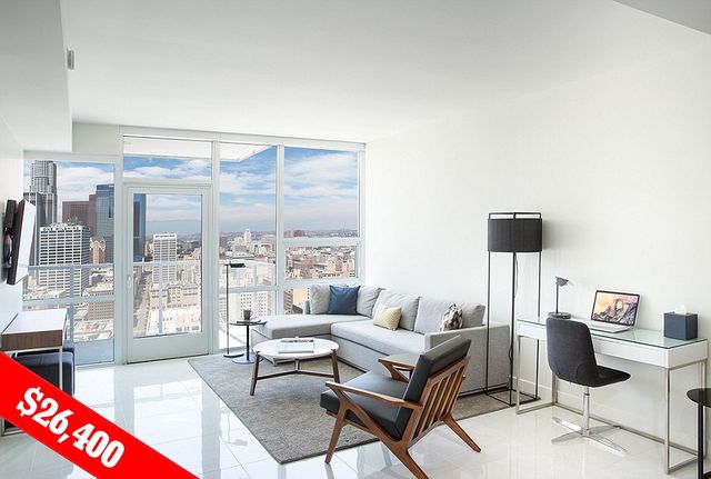 Басейни, кінотеатри і сауни: як виглядають студентські гуртожитки в США - фото 153843