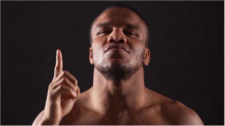 Український чемпіон показав своє патріотичне борцівське трико