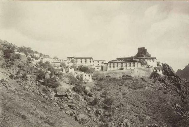 Під страхом смерті: з'явилися перші фотографії Тибету - фото 149683