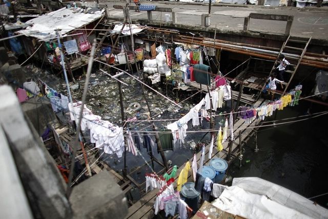 Як виглядає життя у найбільш заселеному місті світу: вражаючі фото - фото 151418