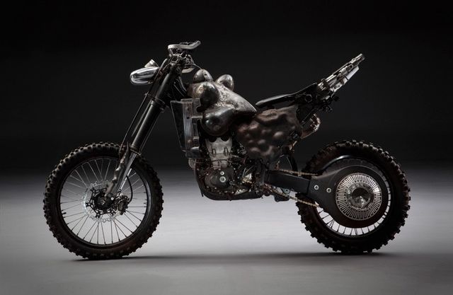 Як виглядають найкрутіші авто фільму "Шалений Макс" - фото 150246