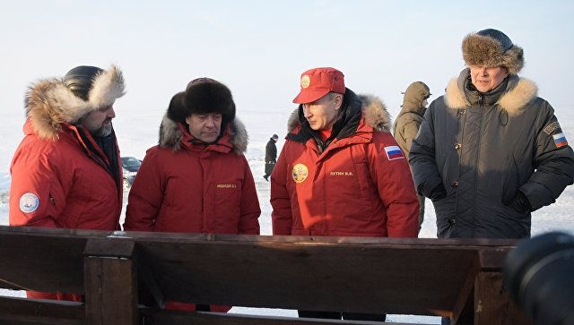 Візит Путіна і Медвєдєва в Арктику - фото 1