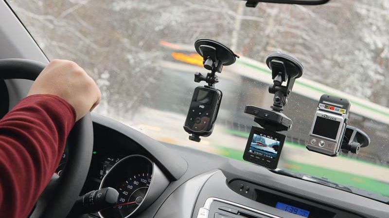 Не купуйте цих популярних автомобільних гаджетів. Ось чому!