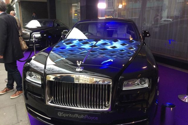 Rolls Royce показав ексклюзивне купе Wraith - фото 155710