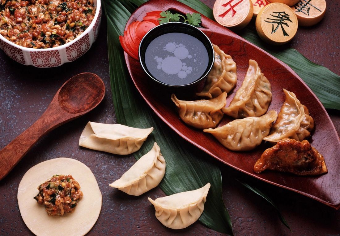 Цибуля без сліз і свіжа зелень цілий рік: прості поради на кухні