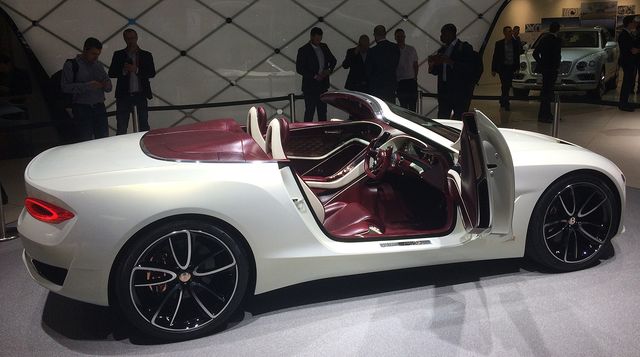 У Женеві показали, як виглядатиме транспорт майбутнього - фото 151675