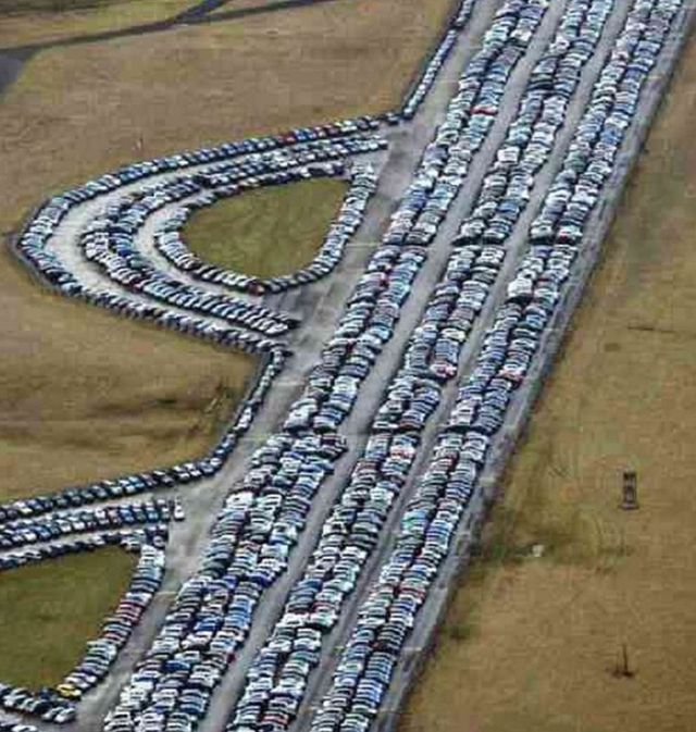 Ось де залишаються автомобілі, які не знайшли свого покупця - фото 153437