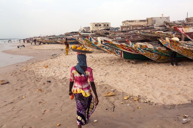 На даху потяга: неймовірна подорож пустелею - фото 151708