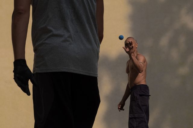 Самотність в натовпі: як міста віддаляють людей - фото 150651