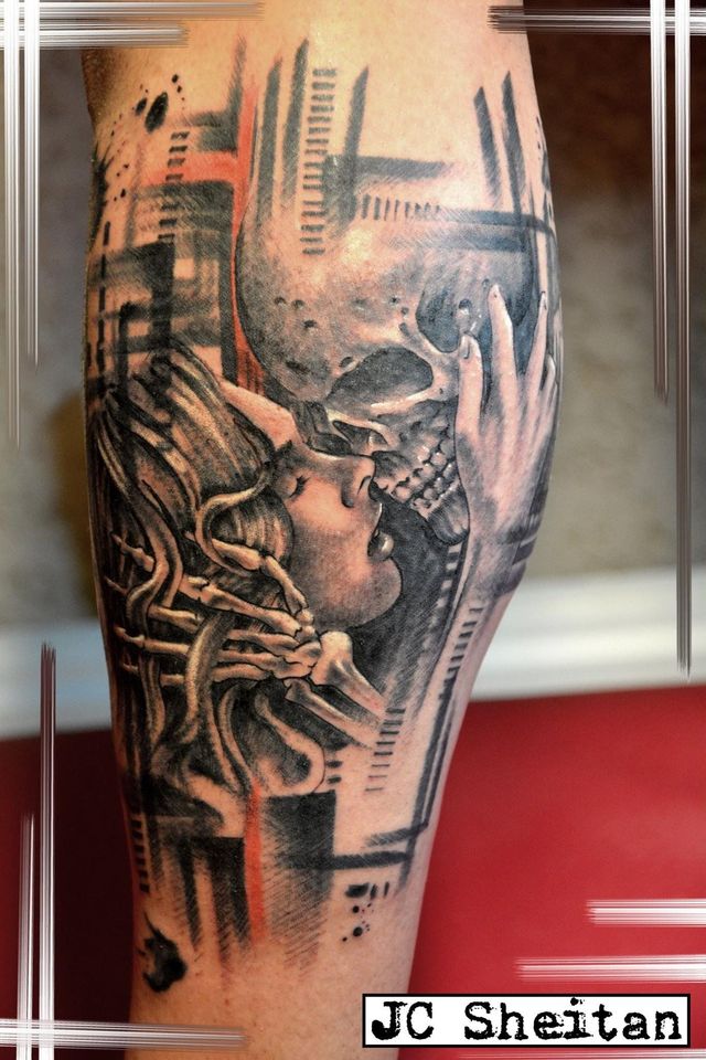 Цей хлопець створює шедевральні татуювання своїм протезом - фото 152433